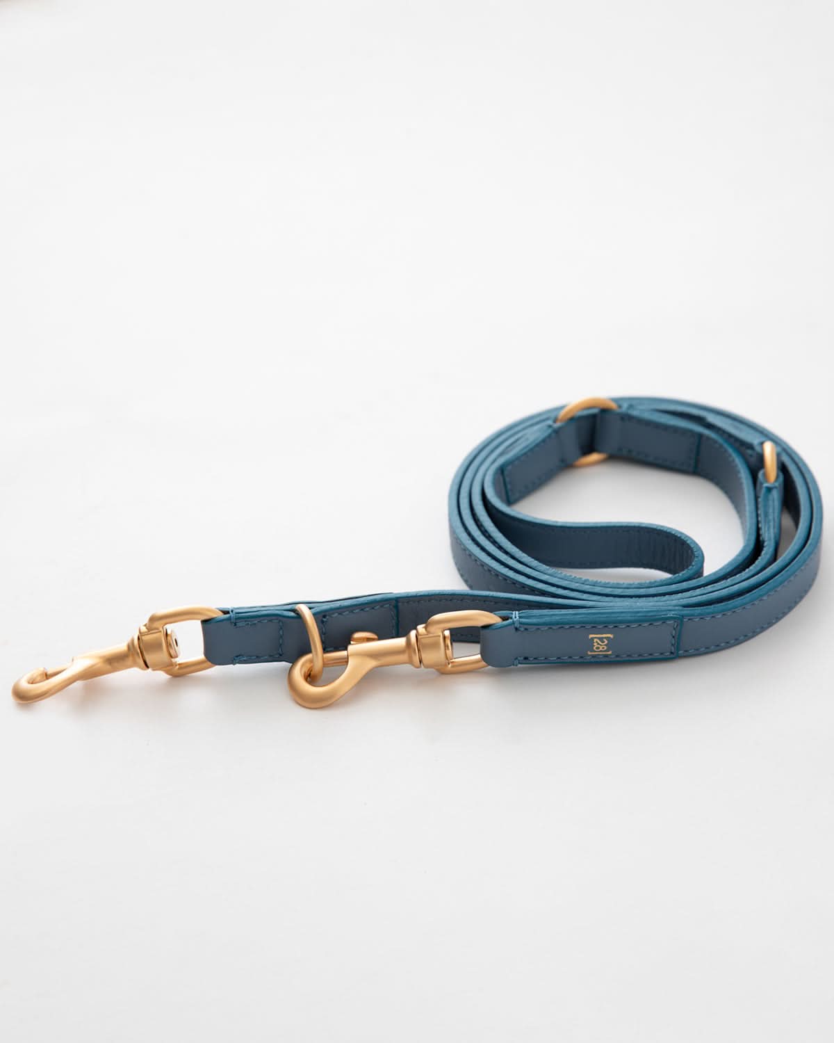 רצועת מתכווננת לכלב מעור נאפה איטלקי | MARIO ADJUSTABLE LEATHER LEASH
