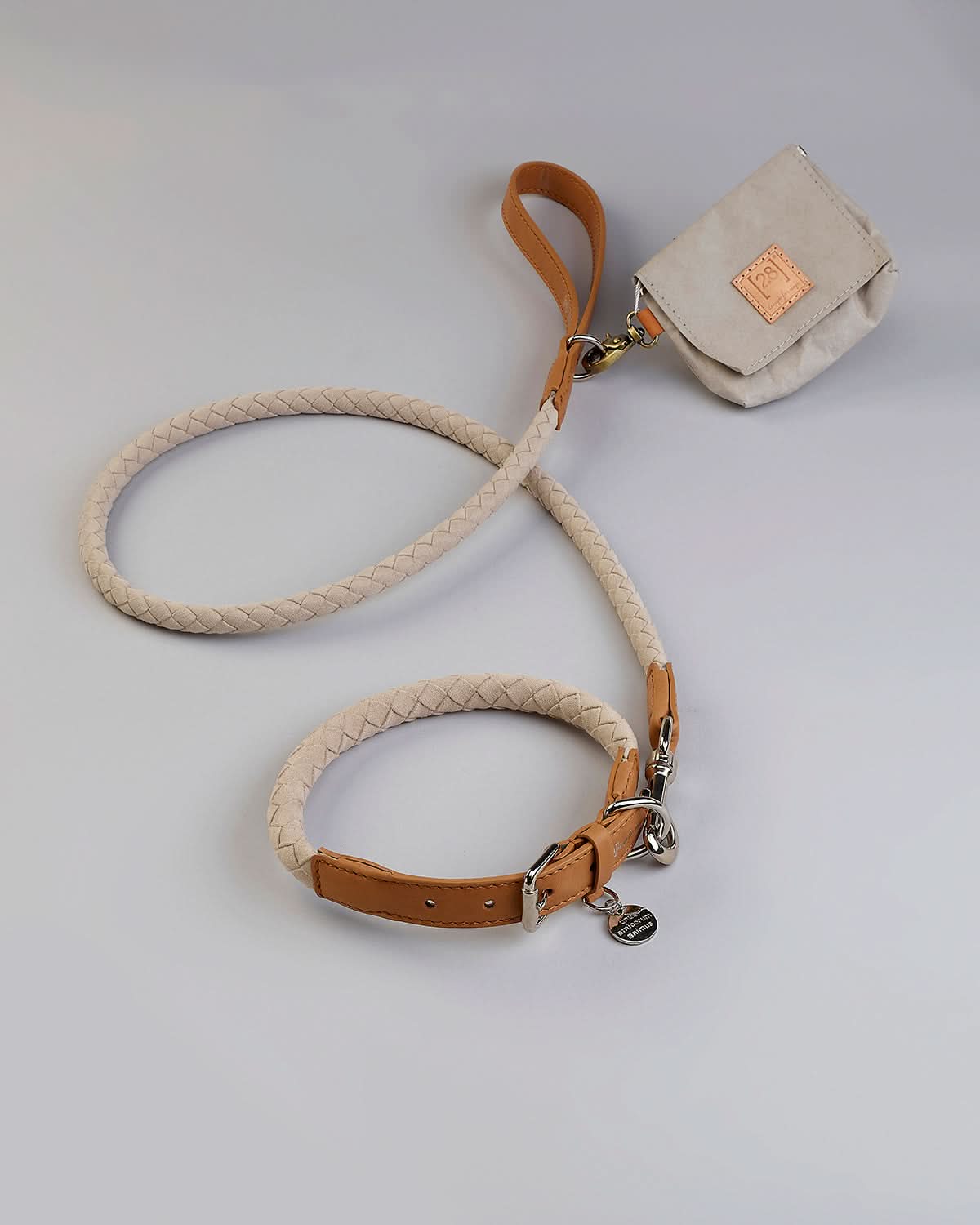 FERDINANDO MICROFIBRE LEASH | רצועת עור טבעוני לכלב