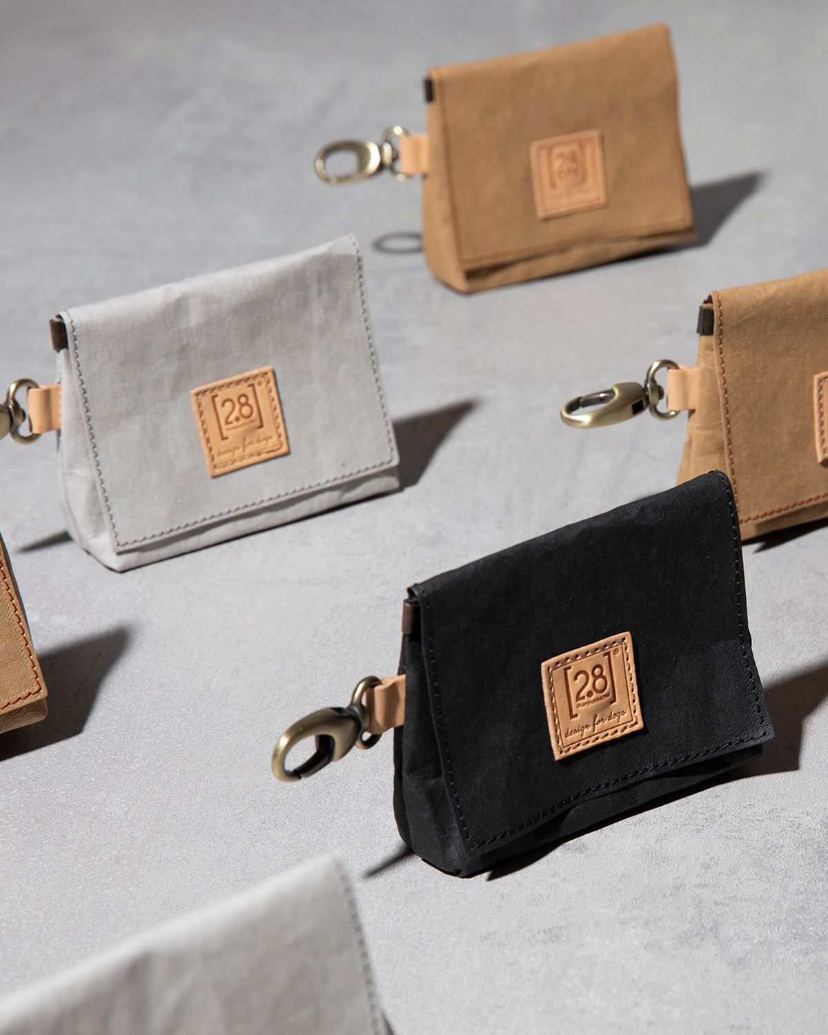 OLIVIERO POO BAG HOLDER | נרתיק לשקיות איסוף