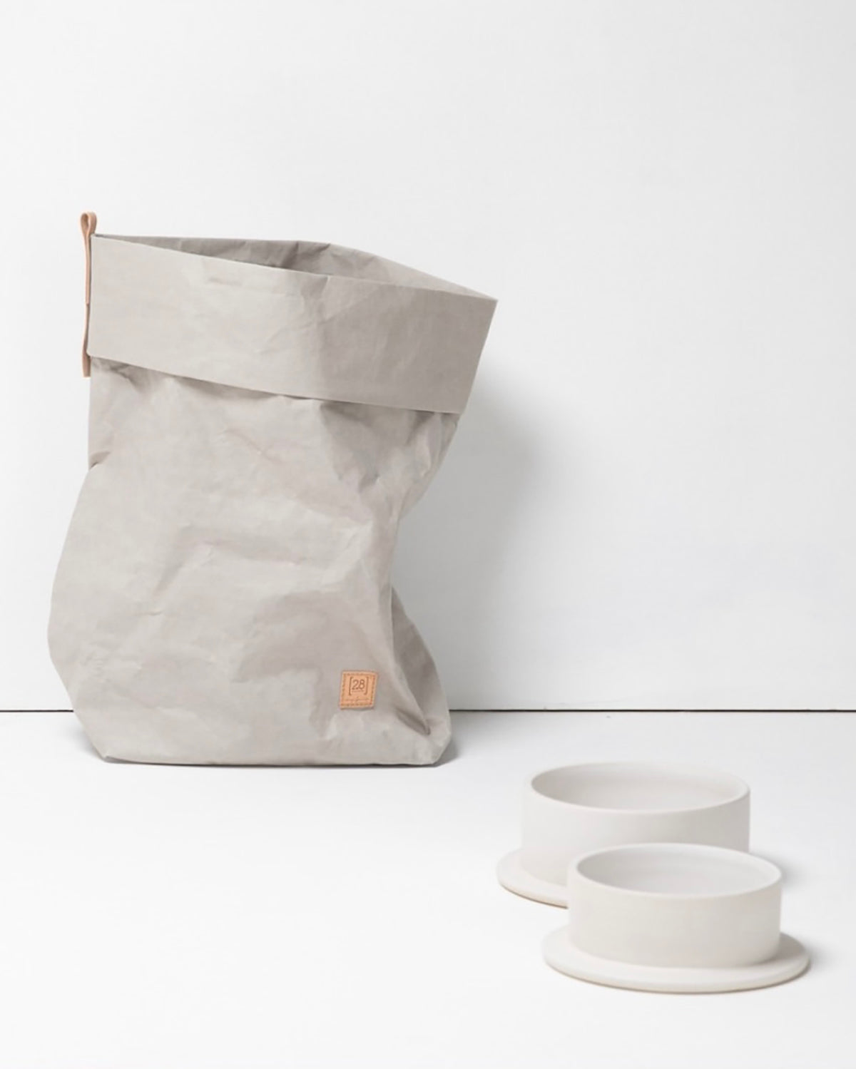 אחסון מזון לכלבים