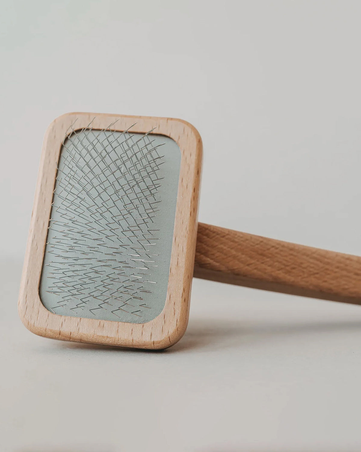 SLICKER DOG BRUSH | מברשת סליקר מקצועית לכלב