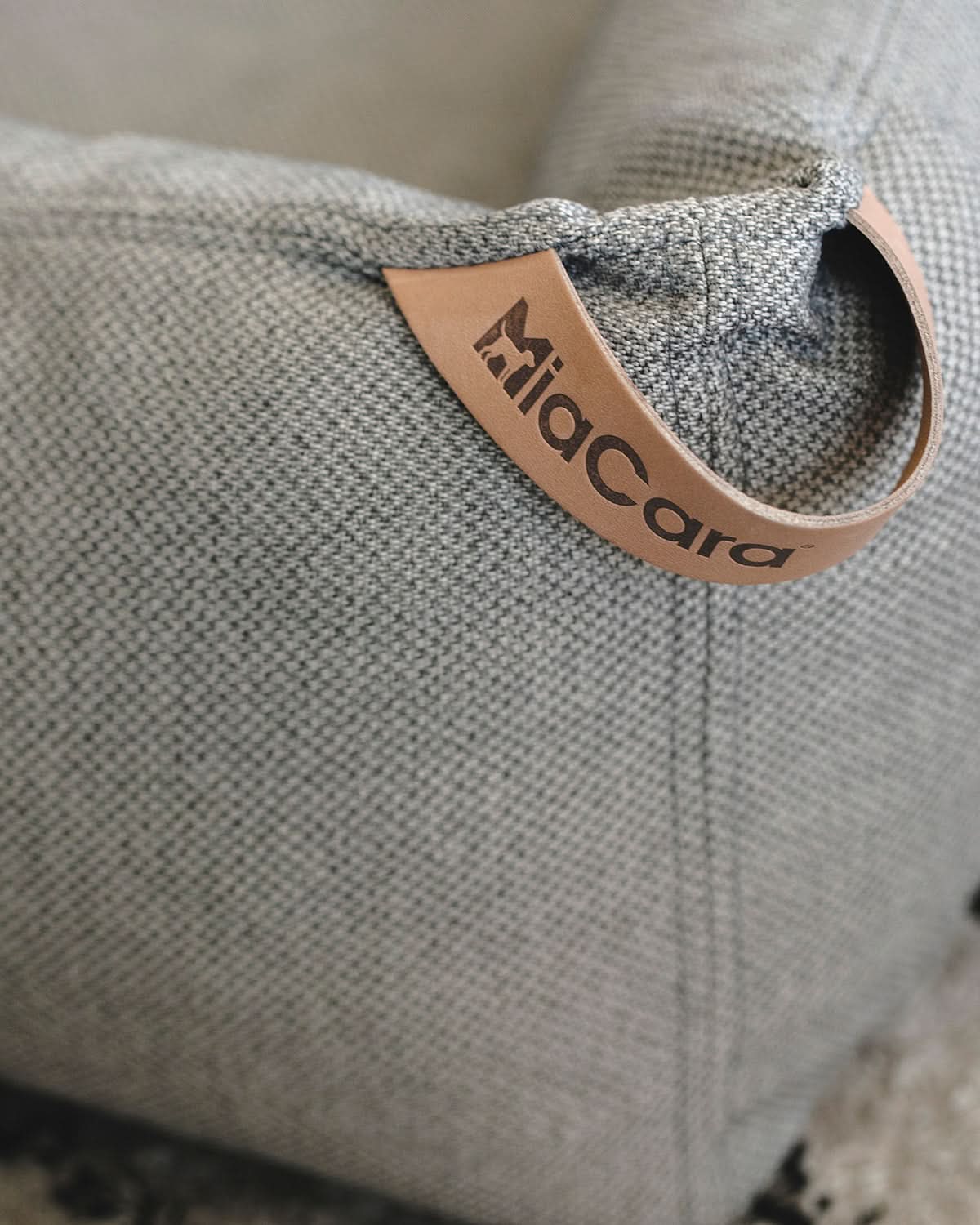 MARE DOG BOX BED | מיטה אורתופדית לכלב