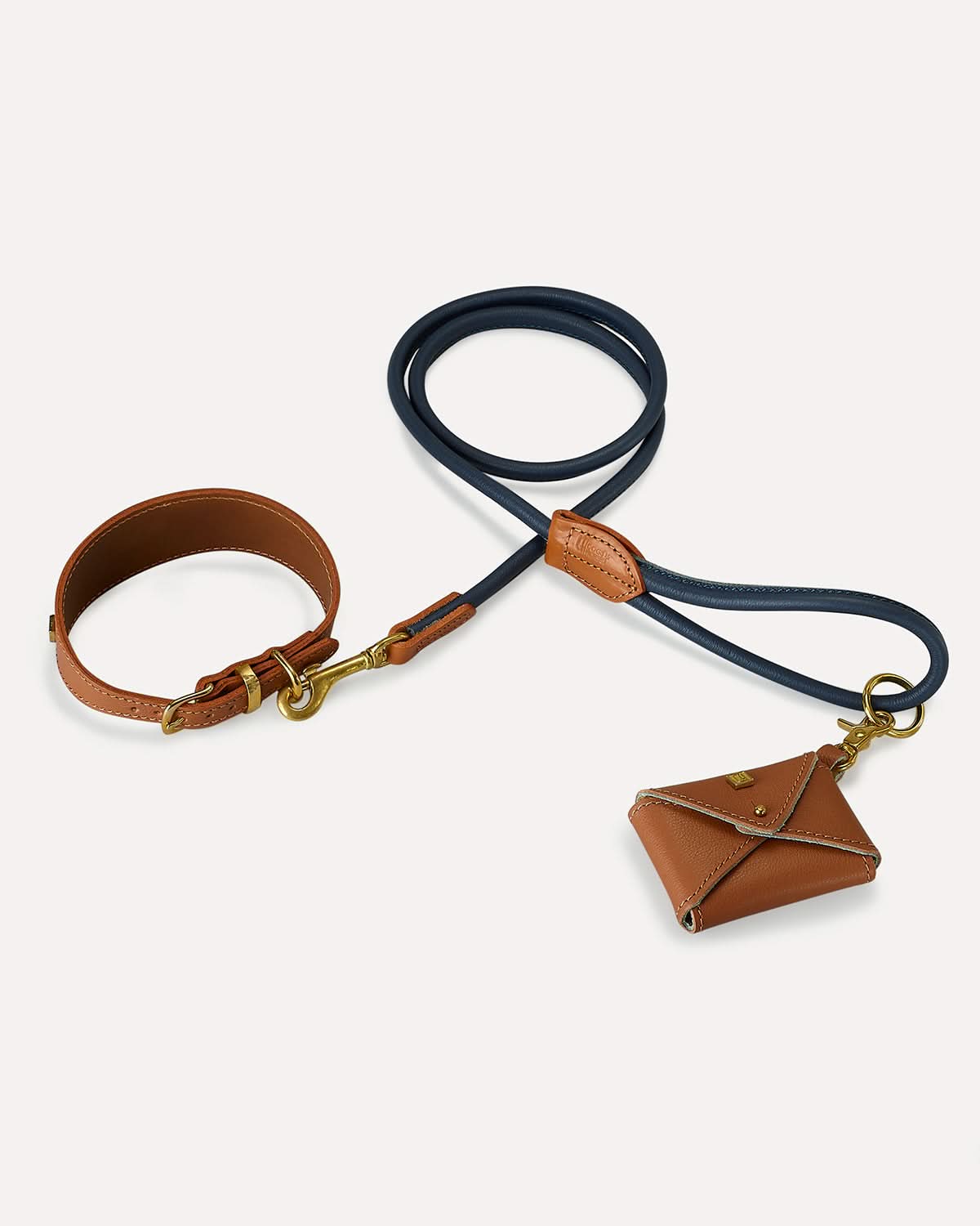 ROLLED SOFT LEATHER LEASH | רצועת עור לכלב