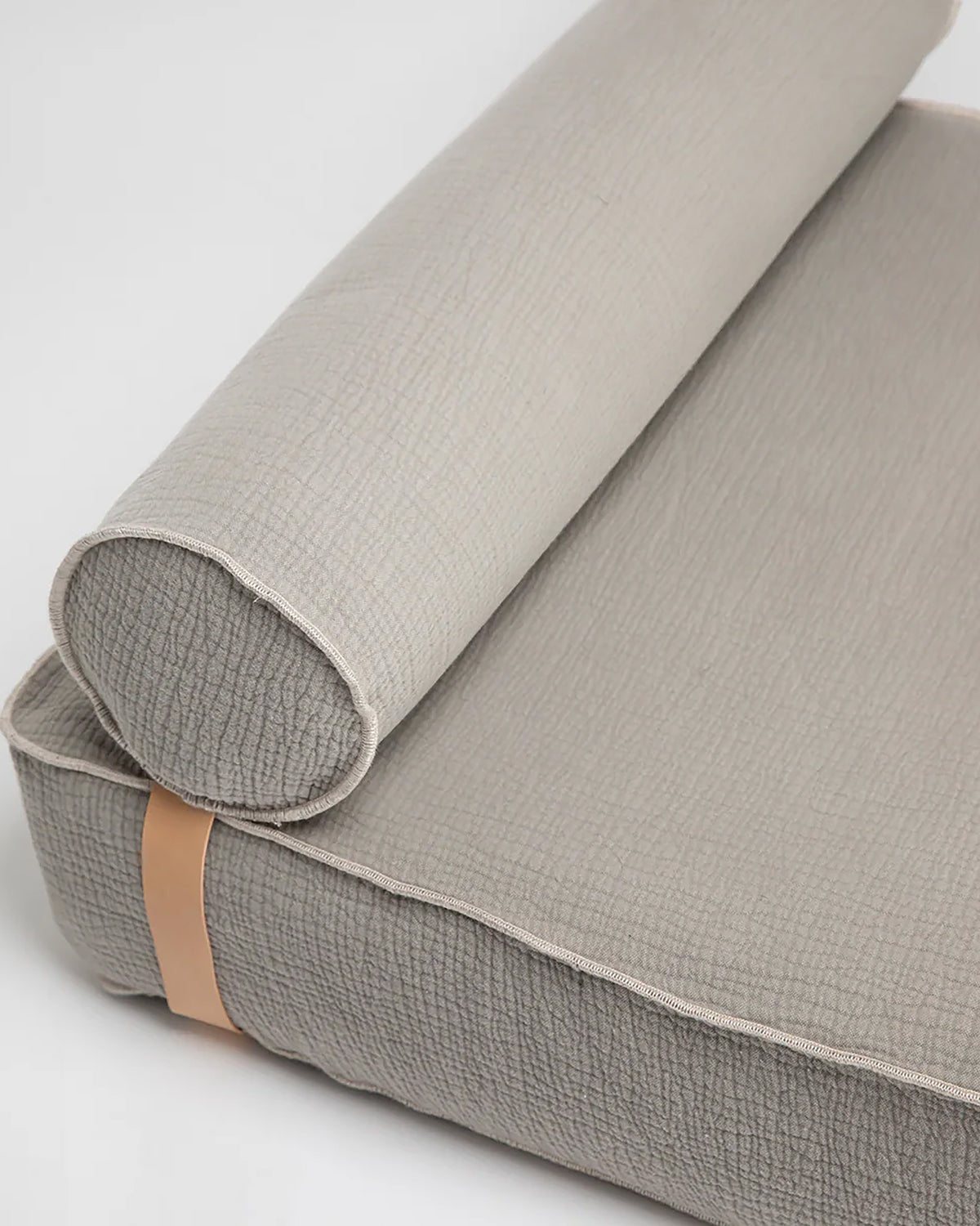 GIAMPAOLO ELEPHANT COTTON LOUNGE BED | מיטת לאונג׳ אורתופדית לכלב