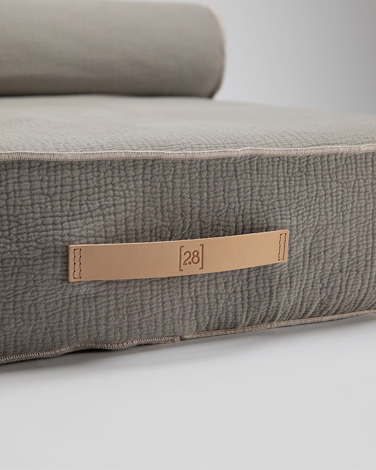 GIAMPAOLO ELEPHANT COTTON LOUNGE BED | מיטת לאונג׳ אורתופדית לכלב