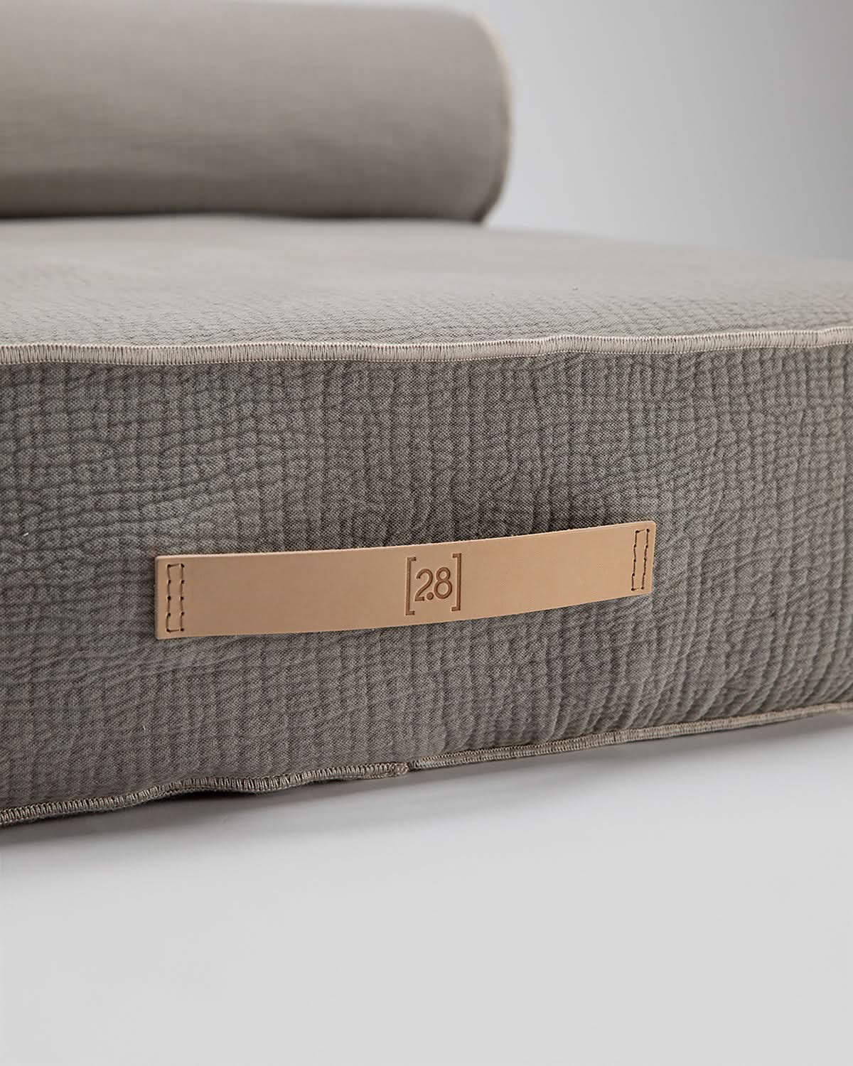 GIAMPAOLO ELEPHANT COTTON LOUNGE BED | מיטת לאונג׳ אורתופדית לכלב