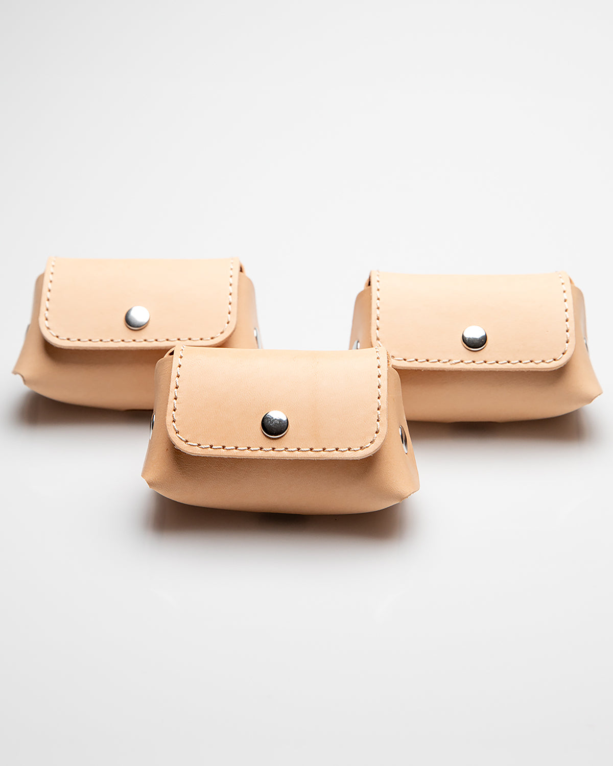 GERDA POOP BAG HOLDER | נרתיק שקיות איסוף מעור