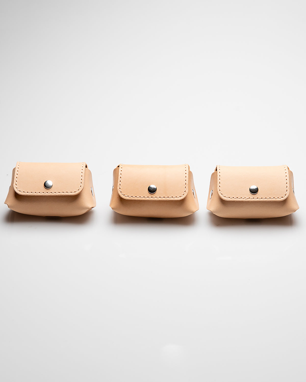 GERDA POOP BAG HOLDER | נרתיק שקיות איסוף מעור