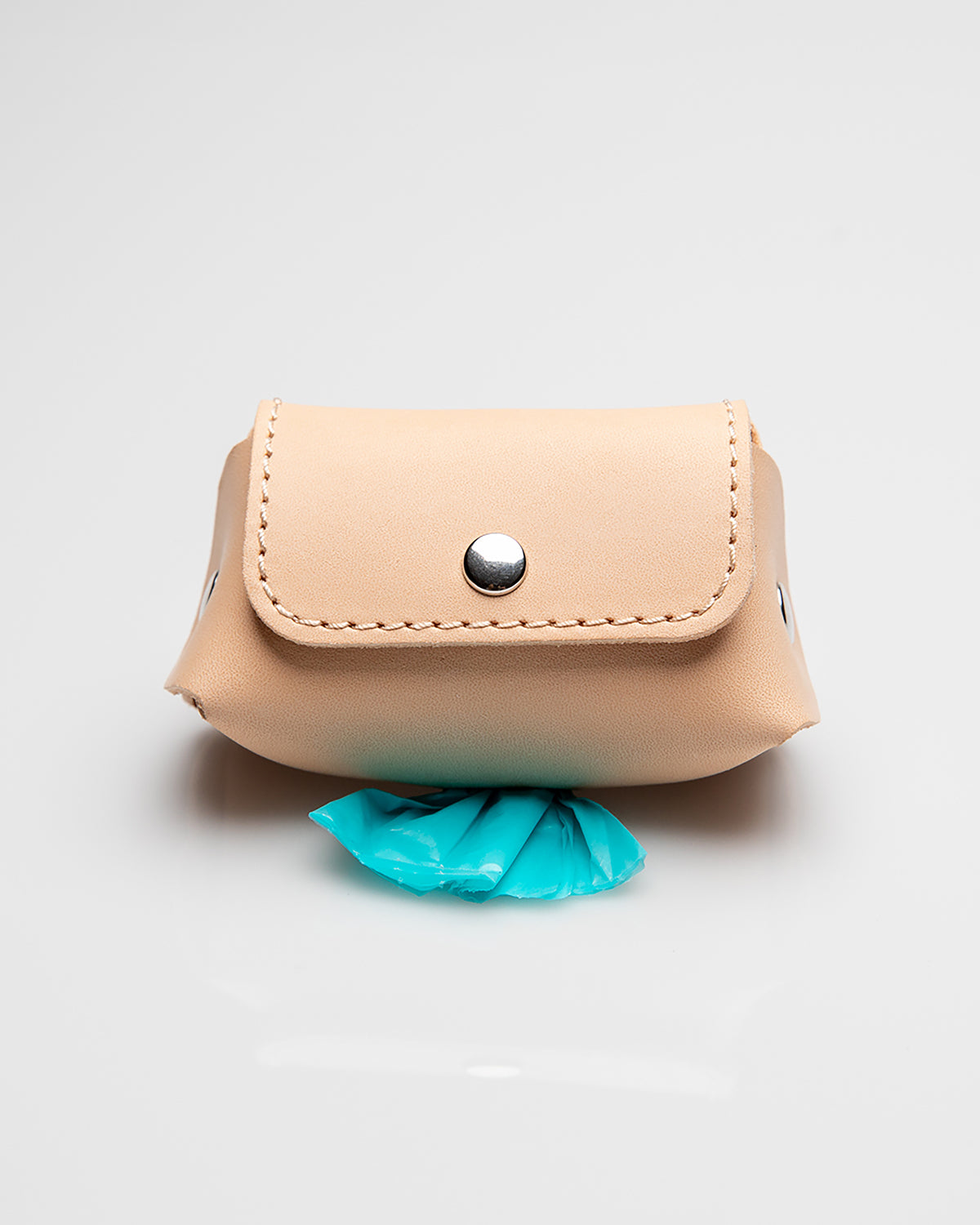 GERDA POOP BAG HOLDER | נרתיק שקיות איסוף מעור