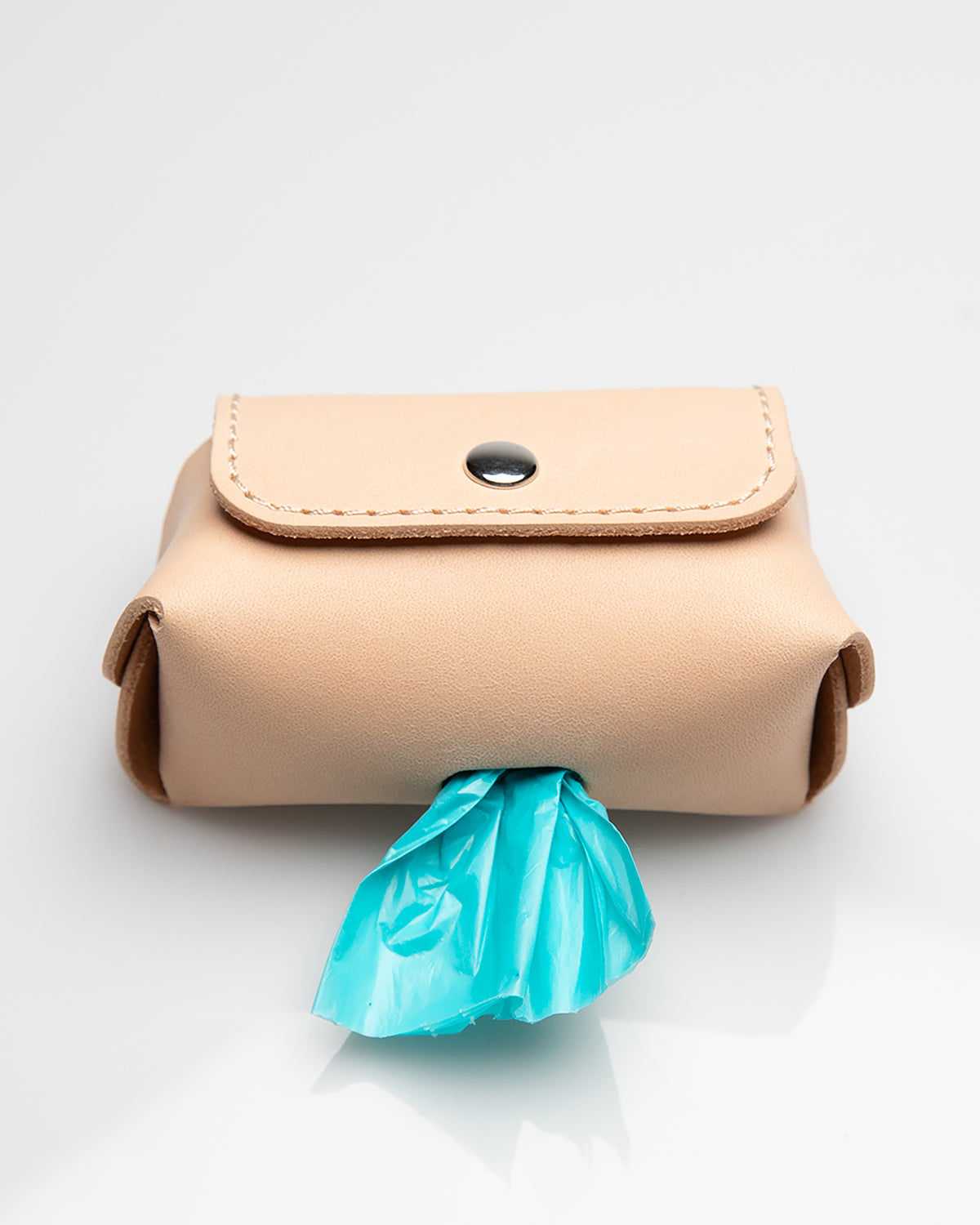 GERDA POOP BAG HOLDER | נרתיק שקיות איסוף מעור