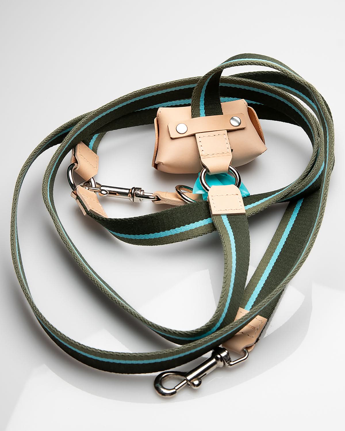 רצועה ארוכה ומתכווננת לכלב בעיצוב איטלקי | FREE-HANDS FRANCO RIBBON LEASH