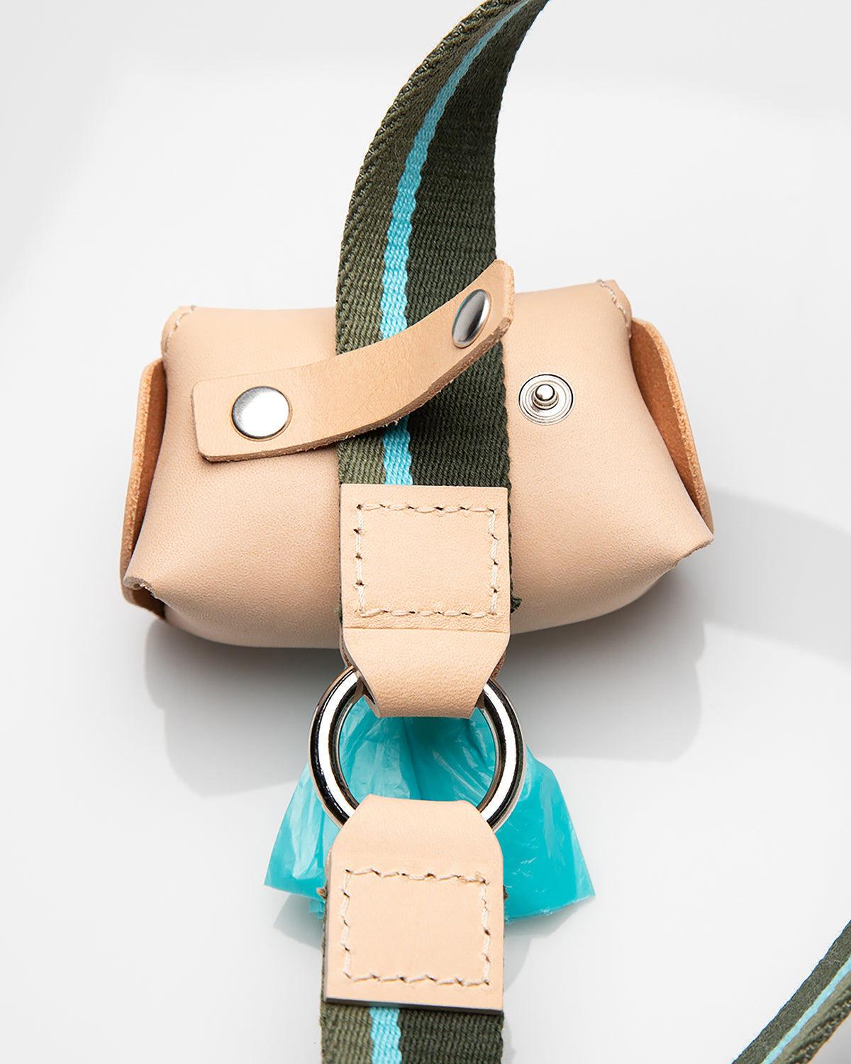 GERDA POOP BAG HOLDER | נרתיק שקיות איסוף מעור