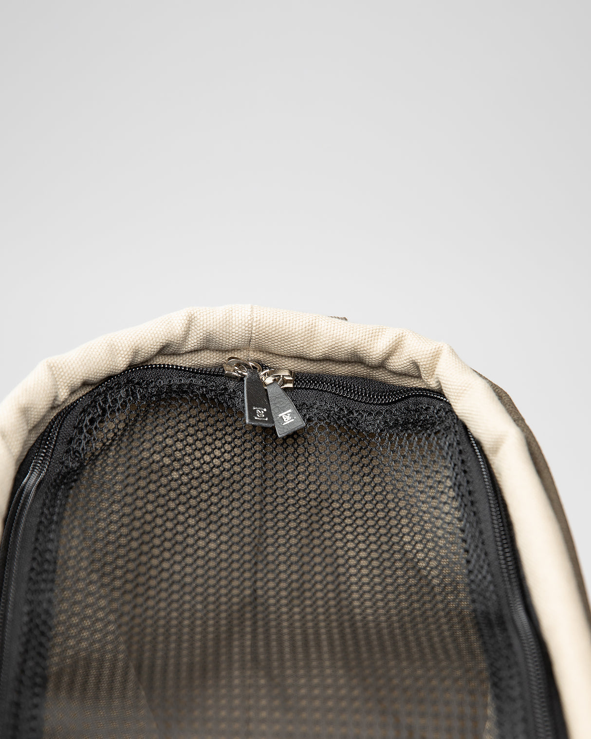 DIANA BAG | תיק נשיאה לכלב או תיק לבעלים