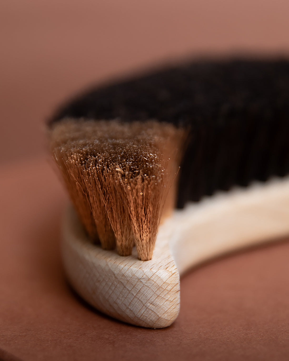 LEE DOG BRUSHES | מברשות שיער לכלבים