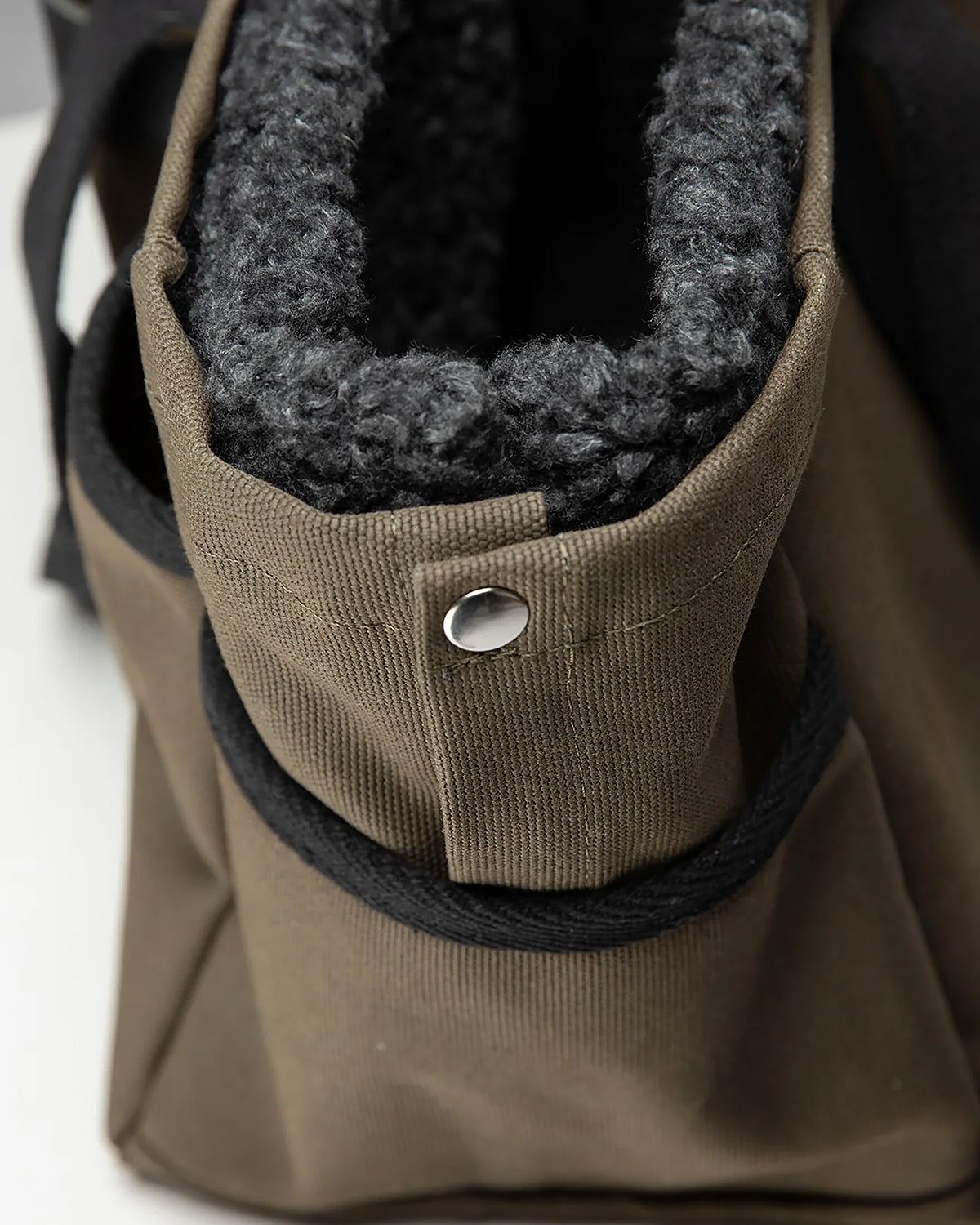 תיק נשיאה לכלב או תיק לבעלים