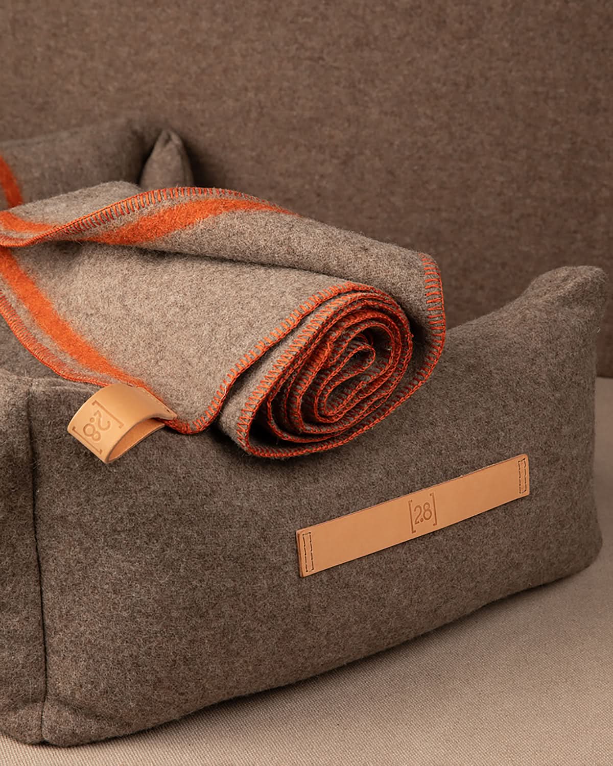 HENRI RECYCLED WOOL DOG BED | מיטה לכלב