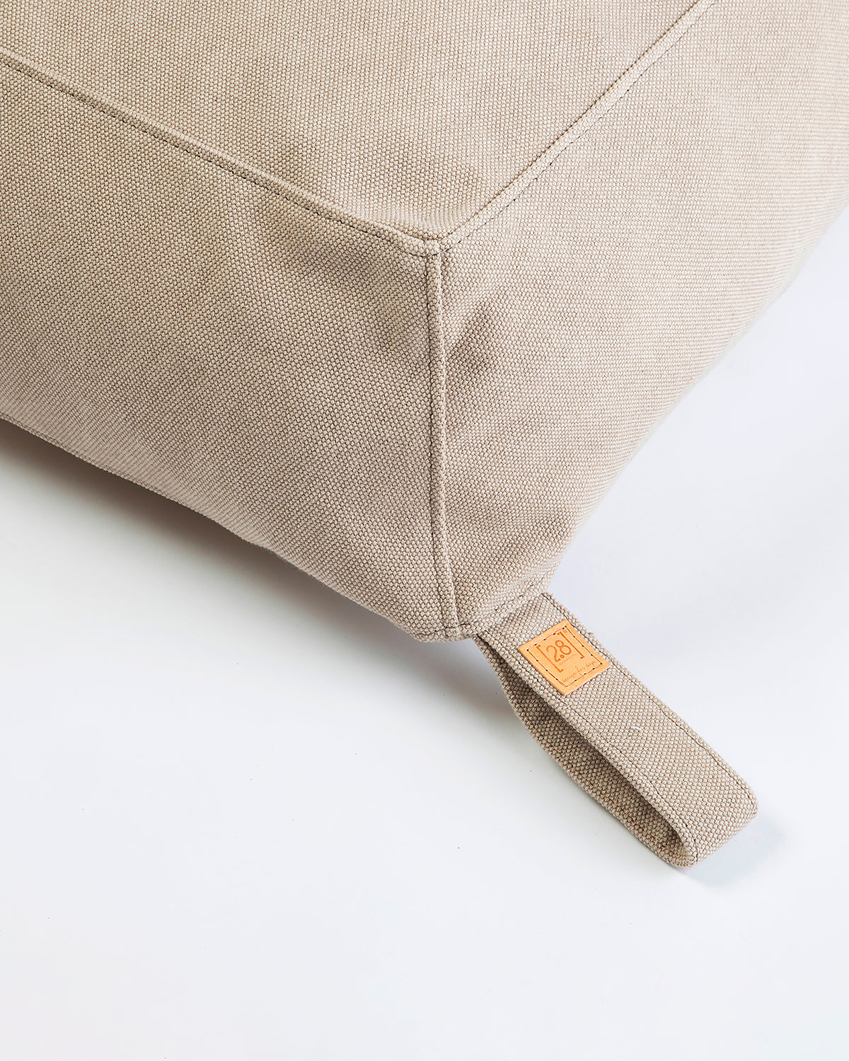 YOUSUF ORGANIC COTTON DOG BED | מיטה לכלב