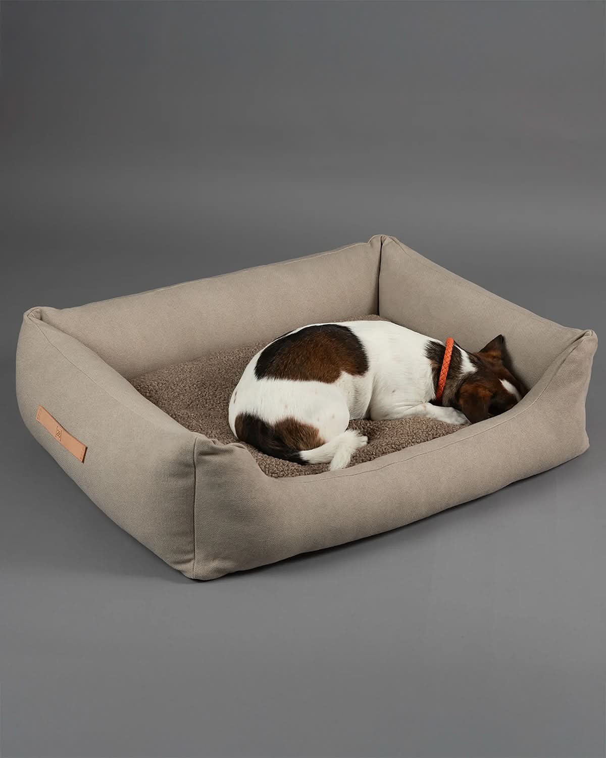 HENRI ORGANIC COTTON DOG BED | מיטה לכלב