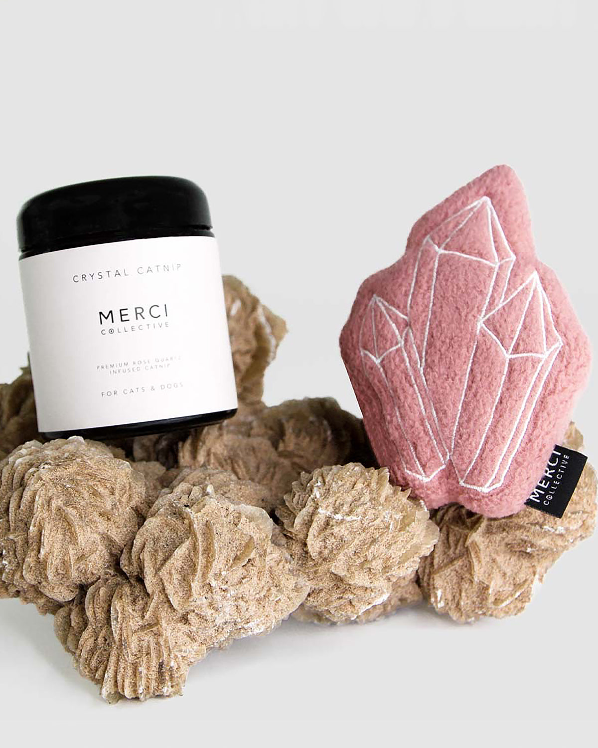 CRYSTAL INFUSED CATNIP CAT TOY | צעצוע לחתול בשילוב קטניפ וקריסטלים
