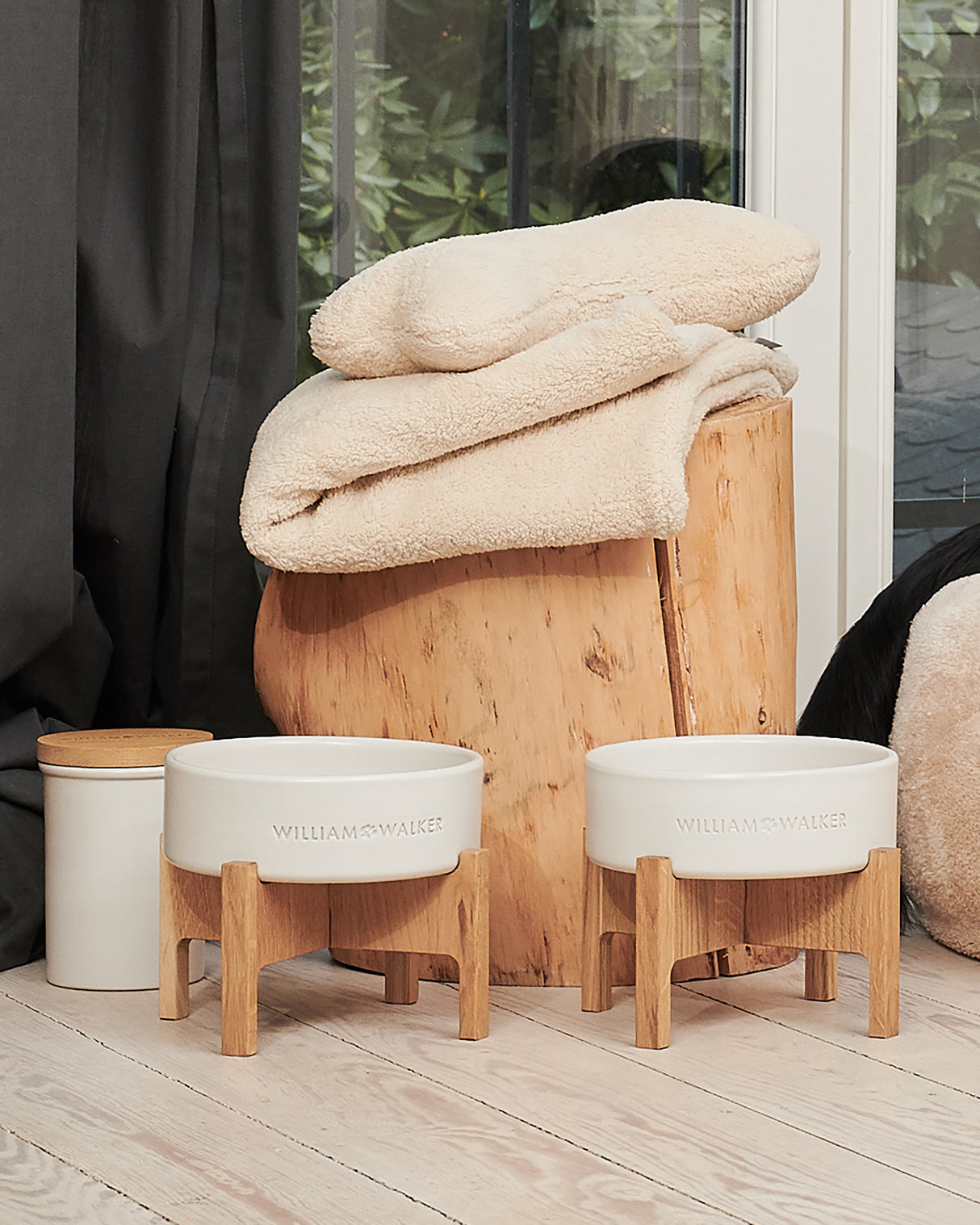 Ceramic Dog Food & Treat Jar | צנצנת לאחסון אוכל וחטיפים לכלב