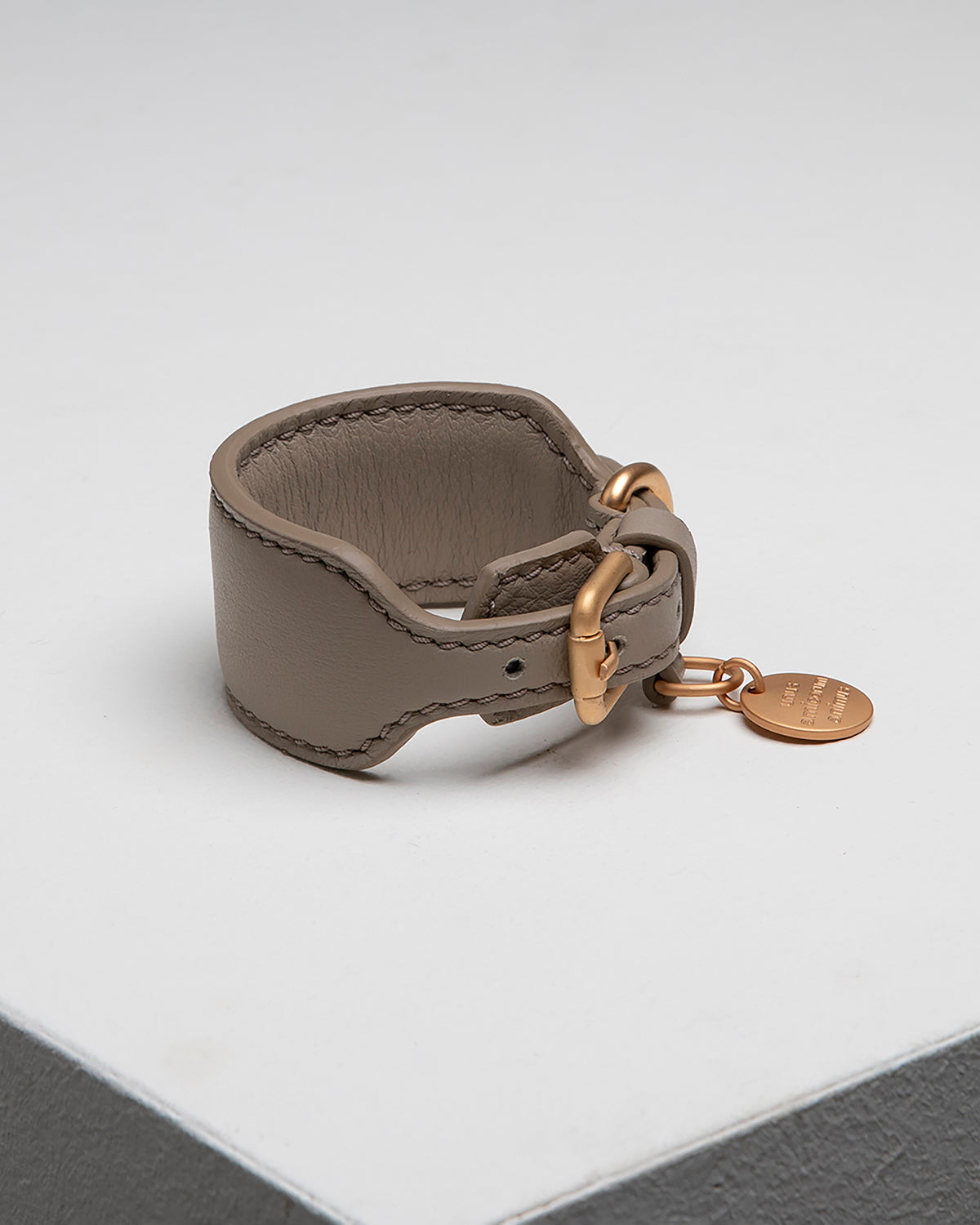 MARIO WIDE LEATHER COLLAR | קולר עור נאפה רחב לכלב