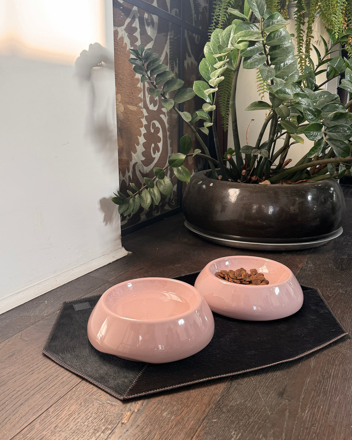 SARAH DOG & CAT CERAMIC BOWLS | קערות קרמיקה לכלבים ולחתולים