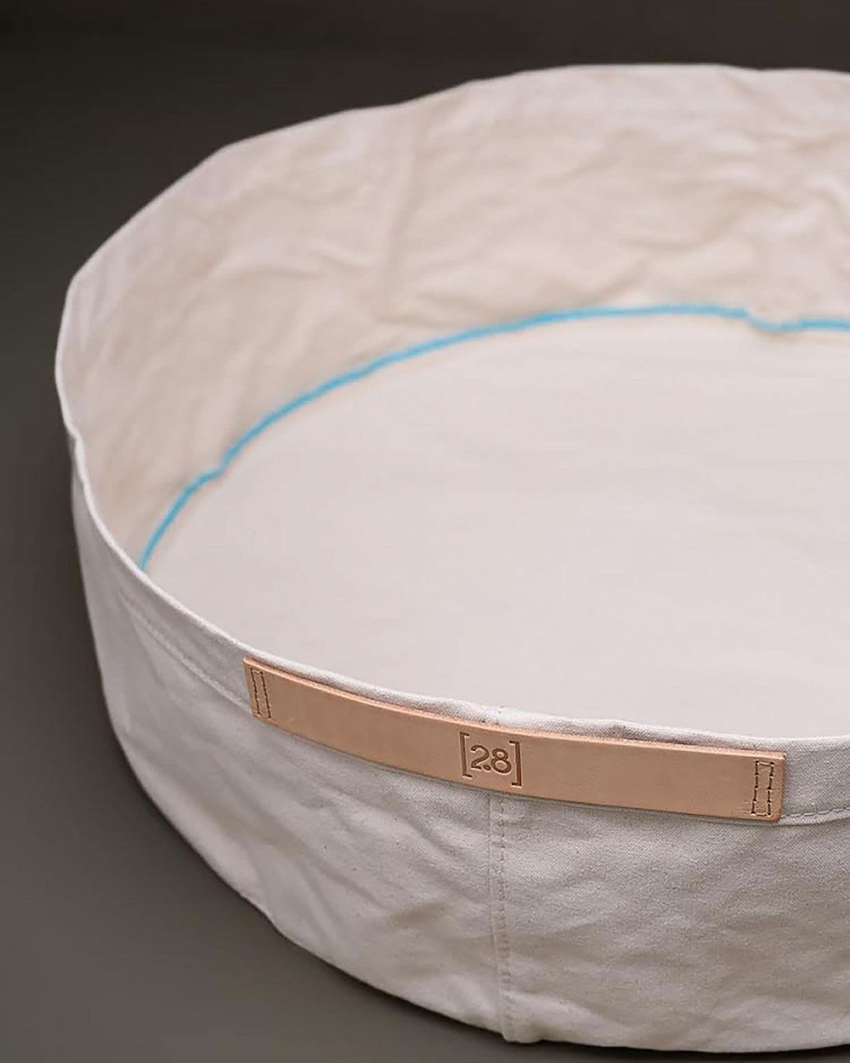 IRVING COTTON DRILL DOG & CAT BED | מיטה לכלבים ולחתולים