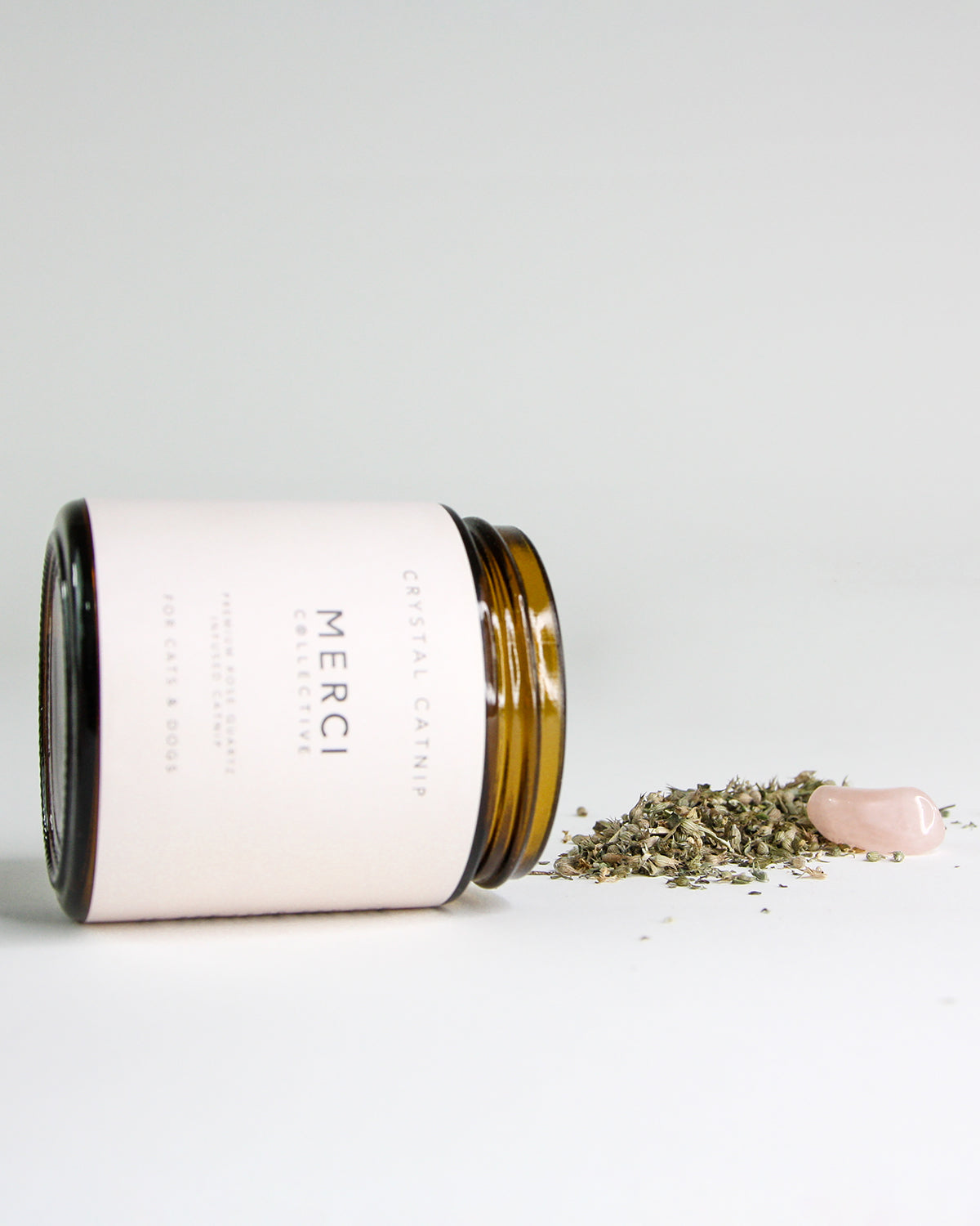 CATNIP מרובע קריסטל לחתולים וכלבים | קטניפ מועשר בקריסטלים לכלבים וחתולים