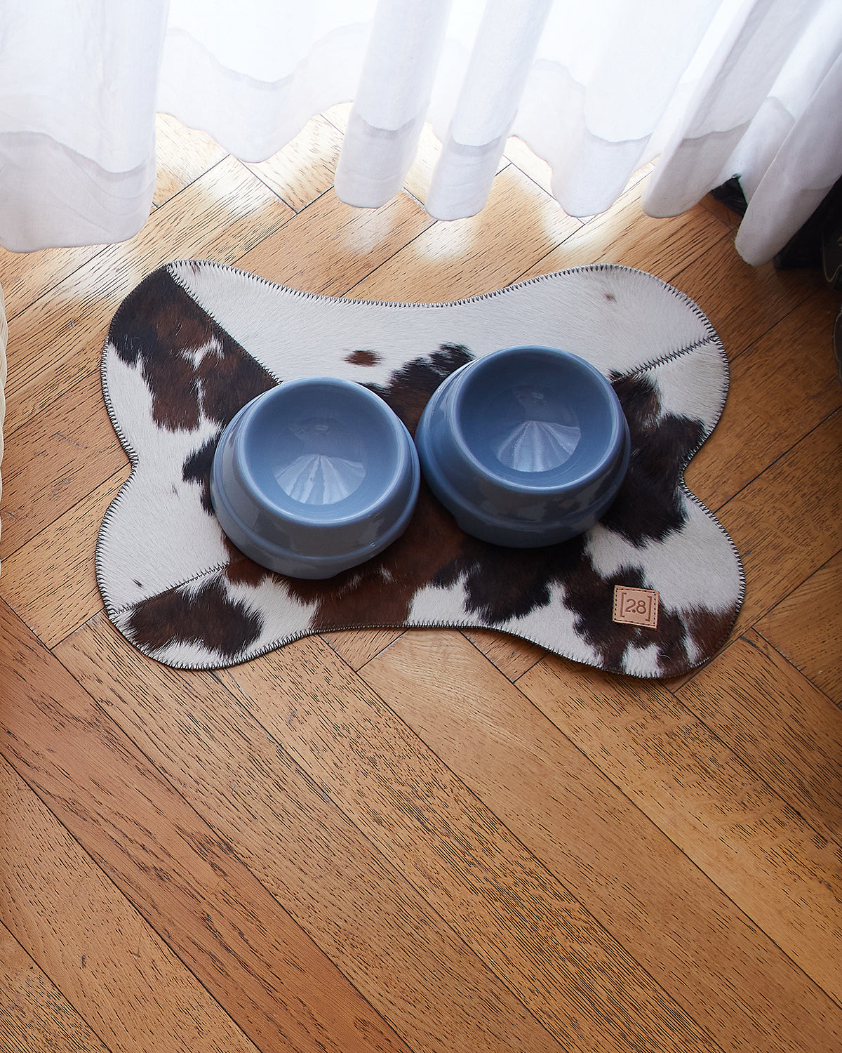 BRUCE HIDE PLACEMAT | פלייסמט לקרות לכלב ולחתול