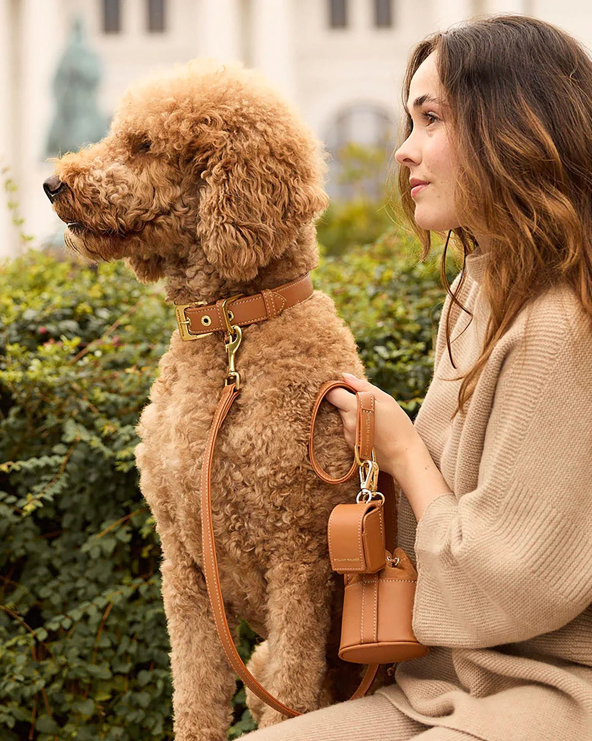 Luxe Smooth Leather Dog Leash | רצועת עור נאפה ארוכה ומתכווננת לכלב