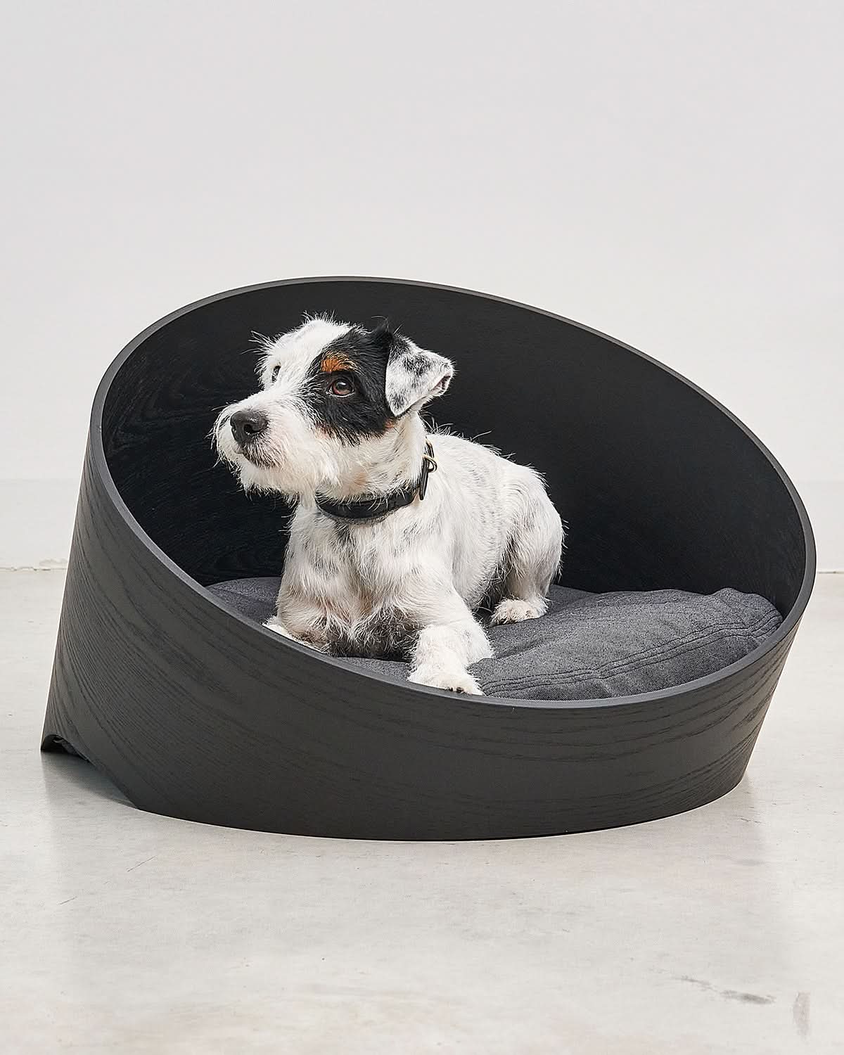 COVO DOG CAVE BED | מיטת עץ אורתופדית לכלב