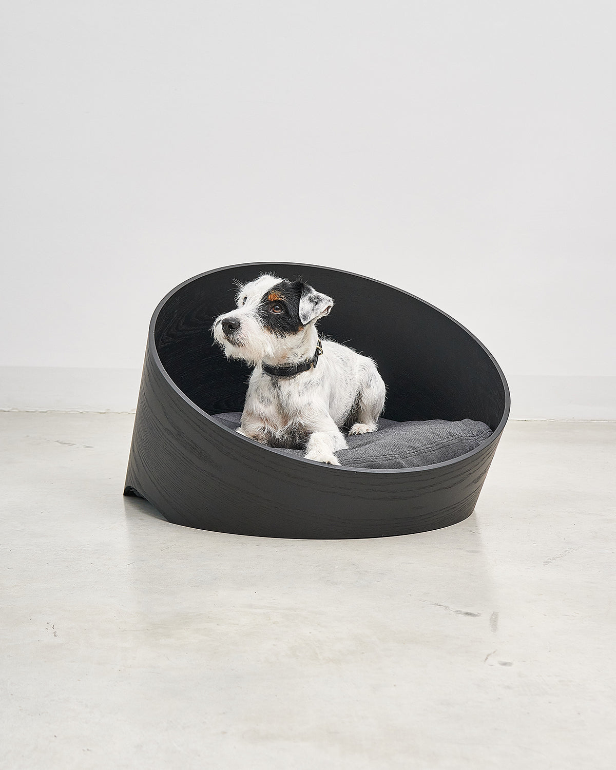 COVO DOG CAVE BED | מיטת עץ אורתופדית לכלב