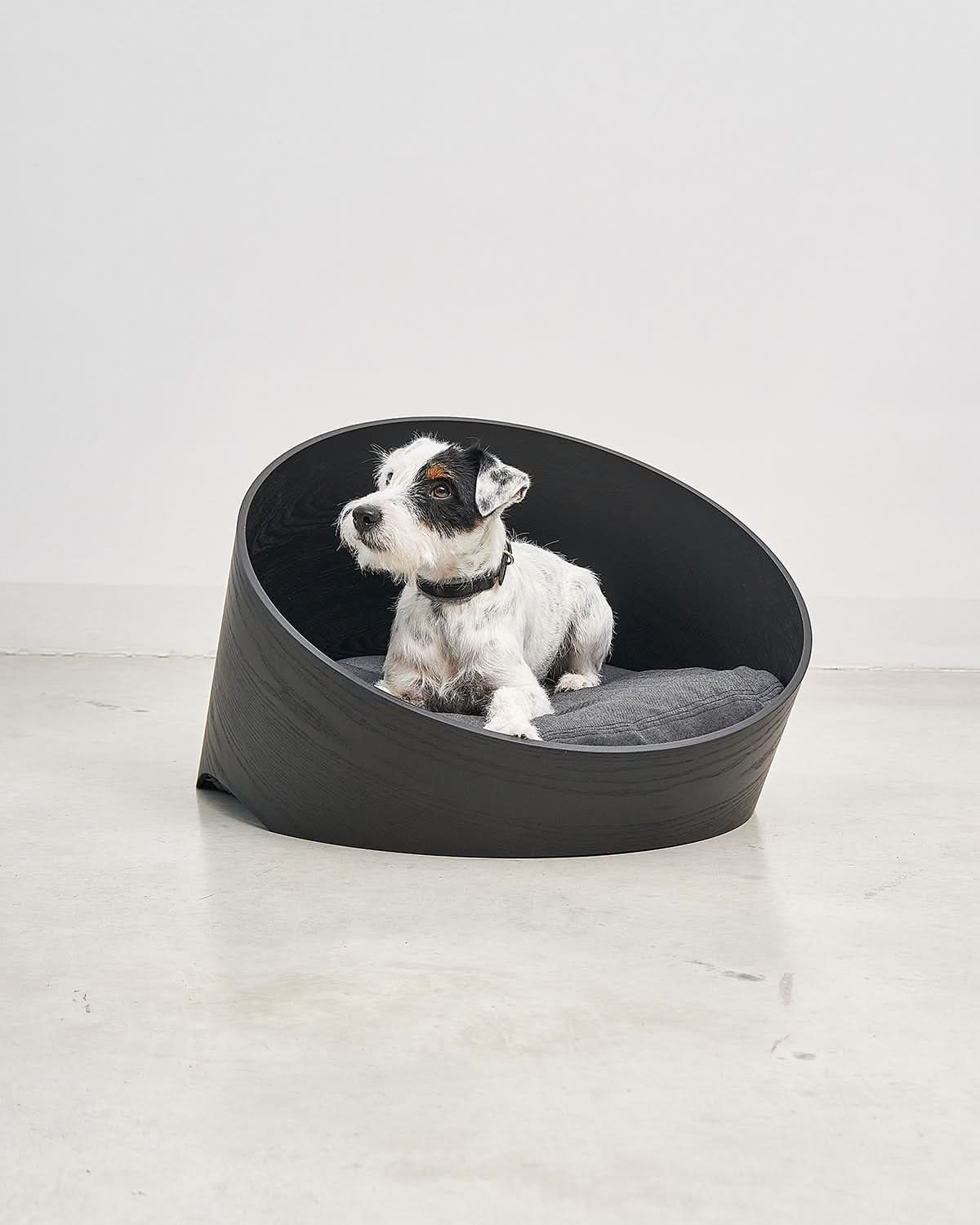 COVO DOG CAVE BED | מיטת עץ אורתופדית לכלב