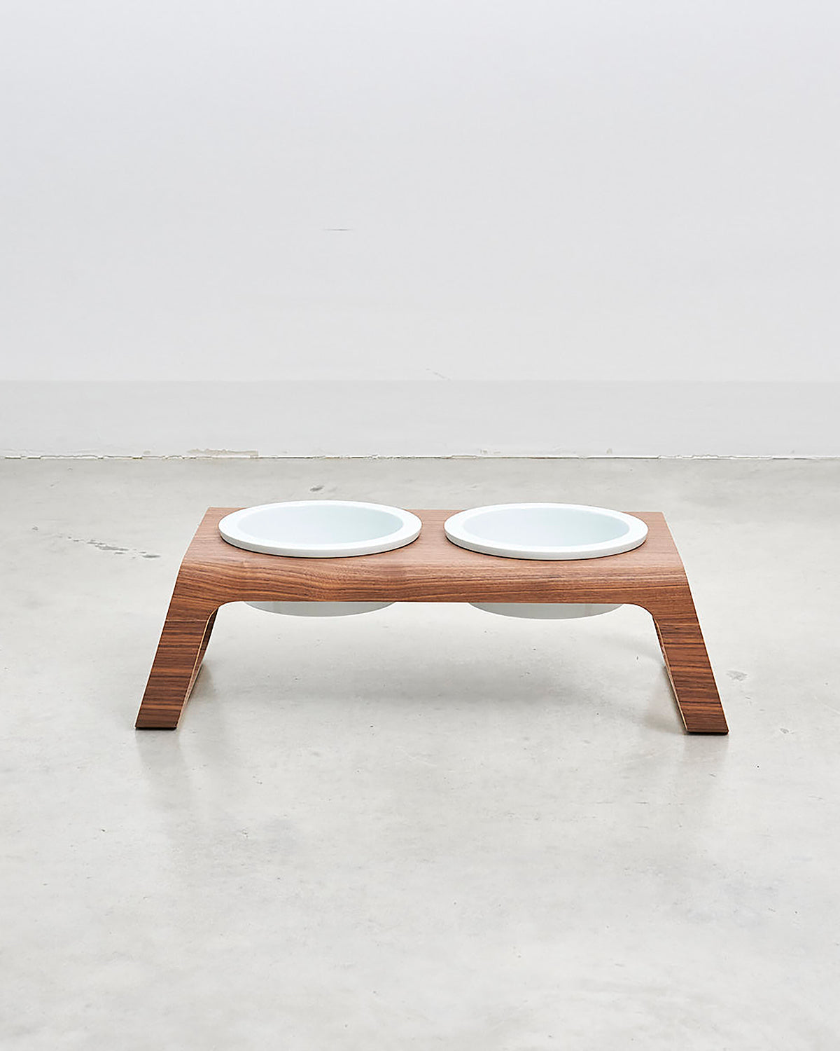 פורצלן דסקו עץ | מעמדות מוגבה לכלב