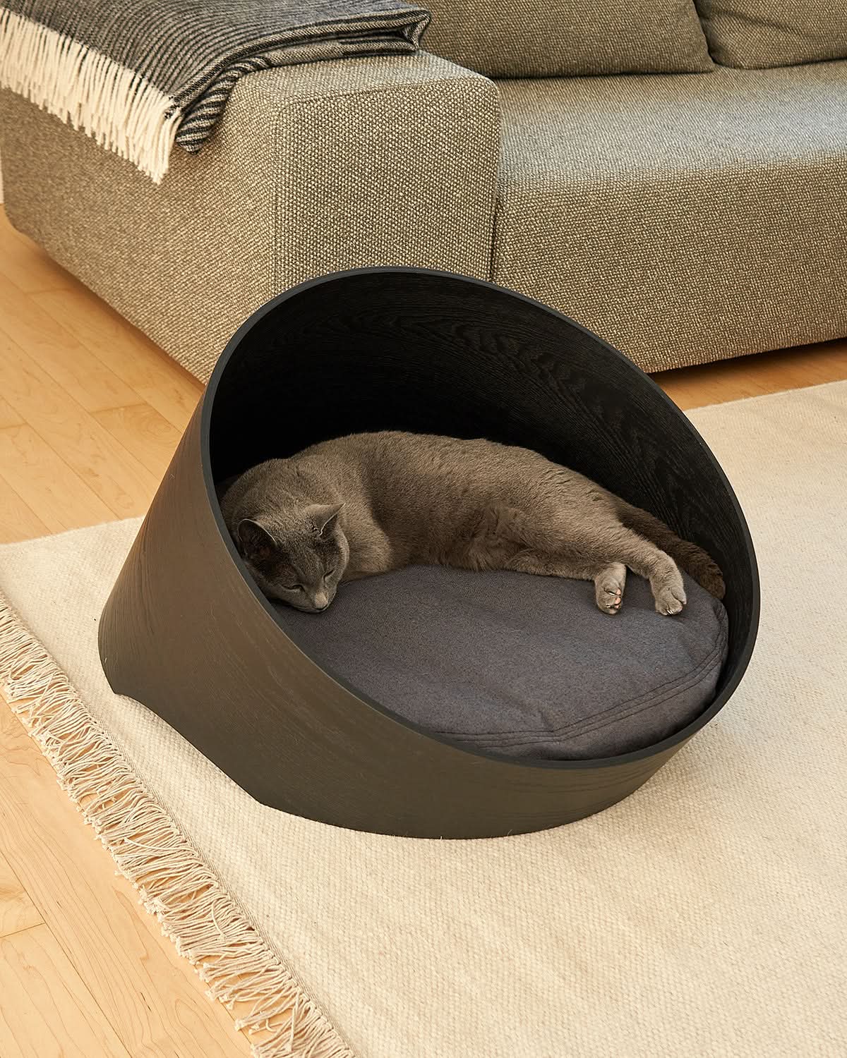 COVO DOG CAVE BED | מיטת עץ אורתופדית לכלב