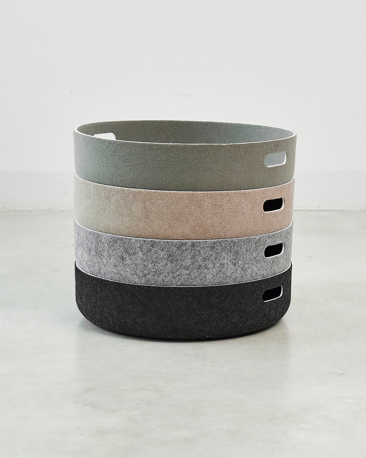 CESTO BASKET | סלסלת צעצועים או פינת רביצה לכלבים קטנים