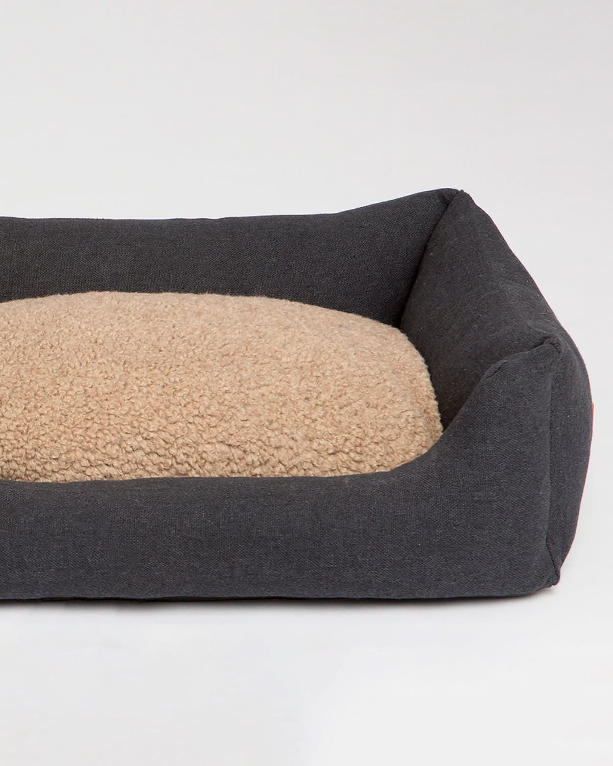 HENRI COTTON CANVAS DOG BED | מיטה לכלב
