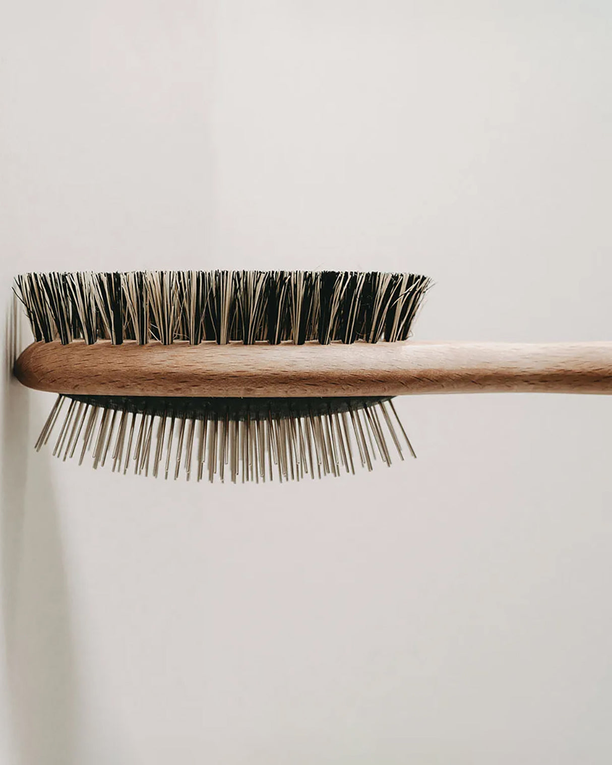 DOUBLE SIDED VEGAN BRUSH | מברשת דו צדדית לכלב