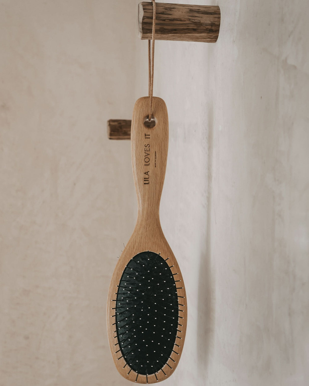 DOUBLE SIDED VEGAN BRUSH | מברשת דו צדדית לכלב