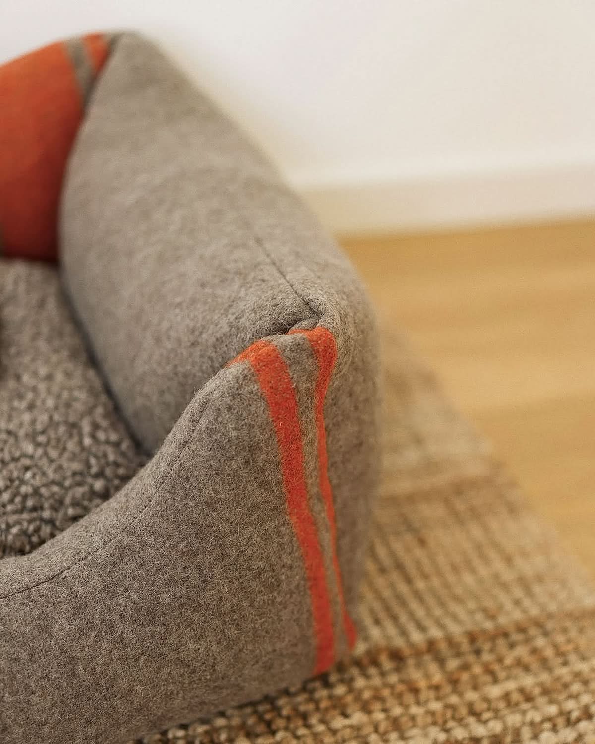 HENRI RECYCLED WOOL DOG BED | מיטה לכלב