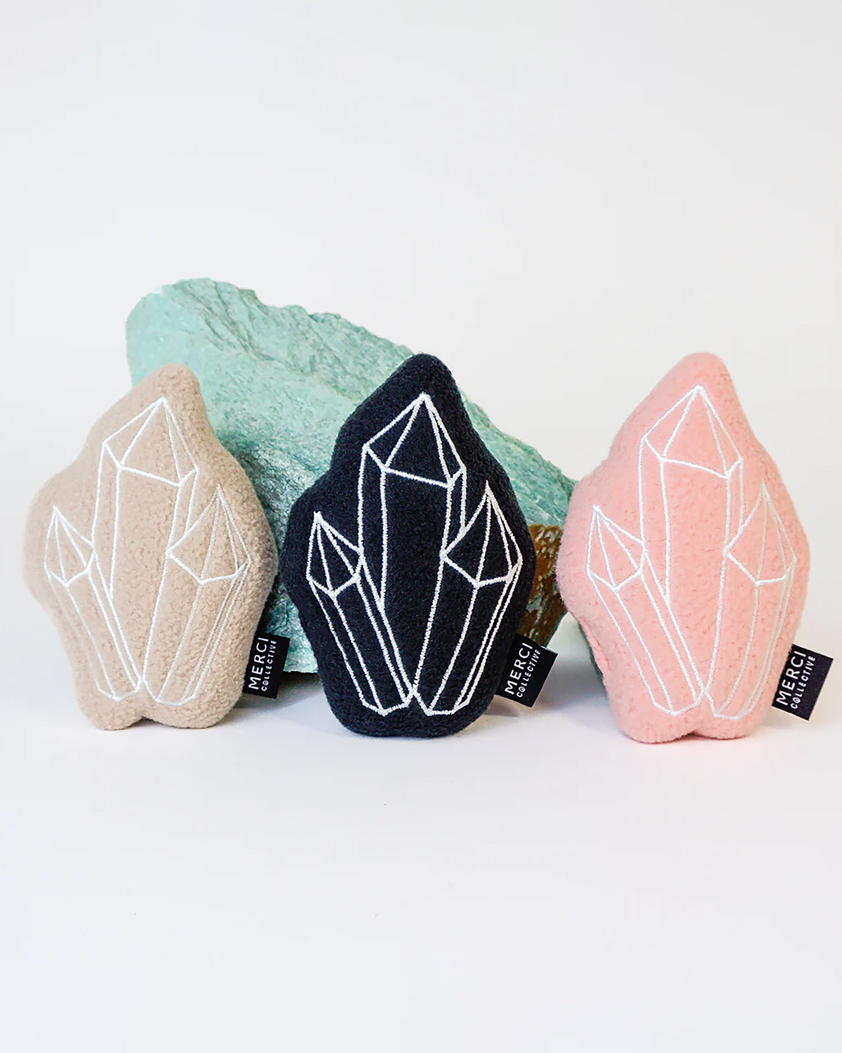 CRYSTAL INFUSED CATNIP CAT TOY | צעצוע לחתול בשילוב קטניפ וקריסטלים