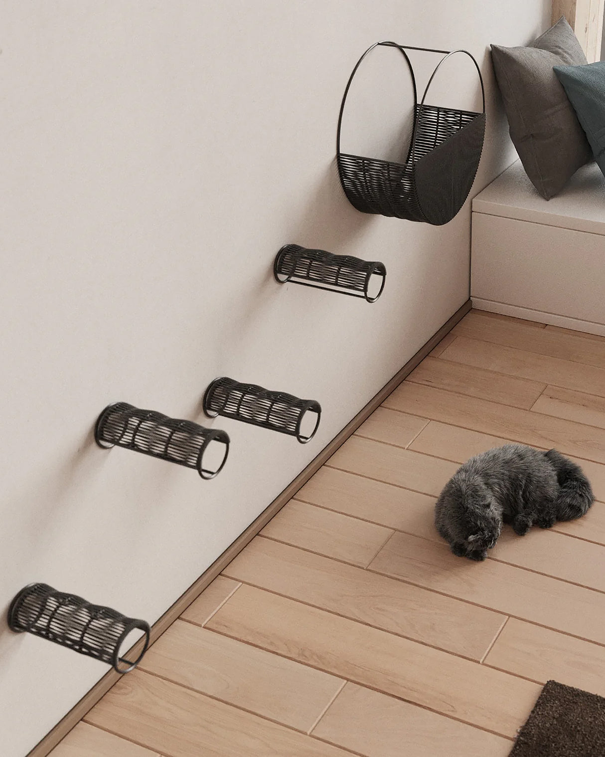 GRADIANO WALL NEST CLIMBING FOR CATS  | מתקן טיפוס ושינה לחתולים