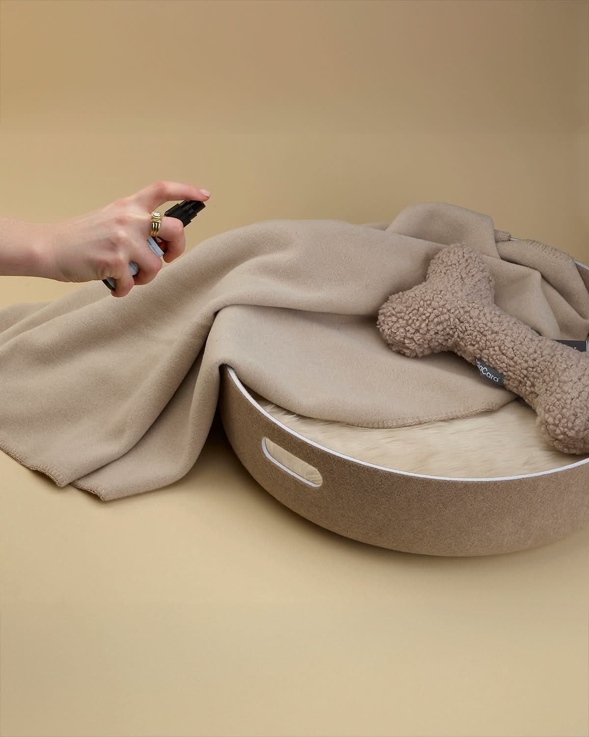 PILLOW SPRAY FOR DOGS & HUMANS | ספריי מרגיע ומבשם לכלב