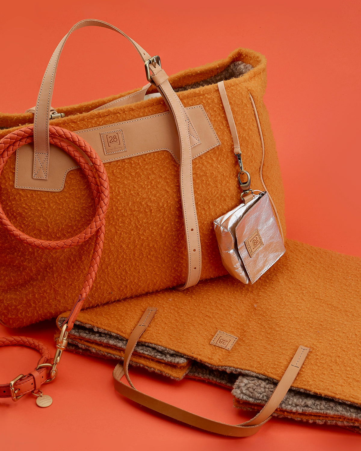 OLIVIERO POO BAG HOLDER | נרתיק לשקיות איסוף