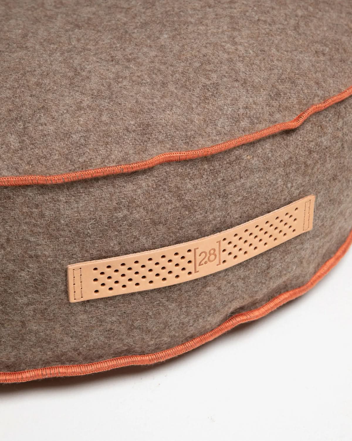 FULVIO RECYCLED WOOL | מיטת פוף לכלב