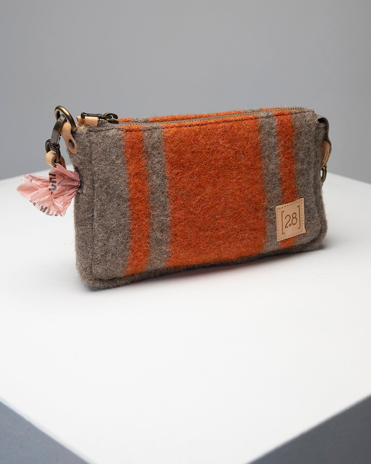 תיק להליכות עם כלבים אם נרתיק שקיות איסוף