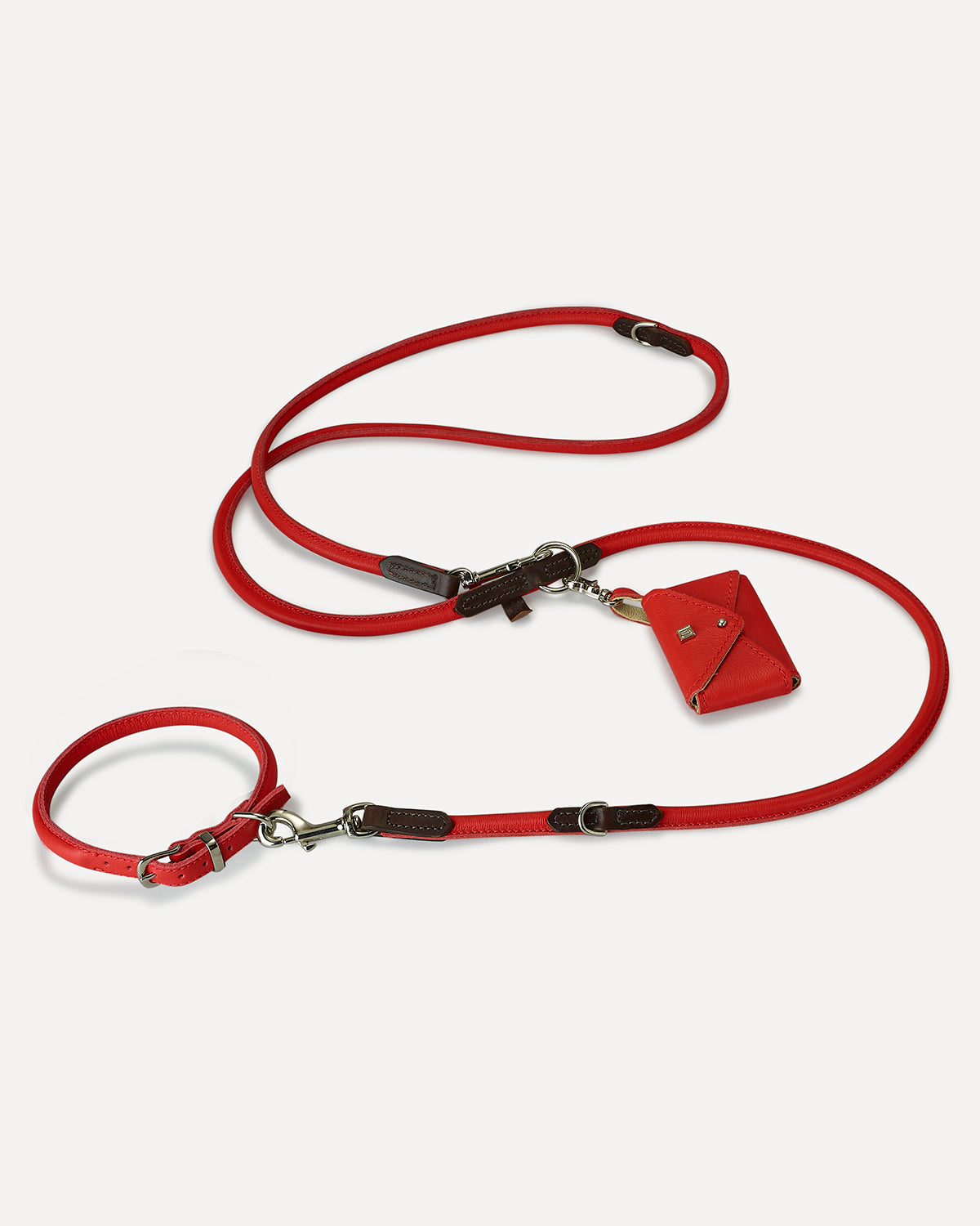 FREE-HANDS ADJUSTABLE LEATHER LEAD | רצועה מתכווננת לכלב