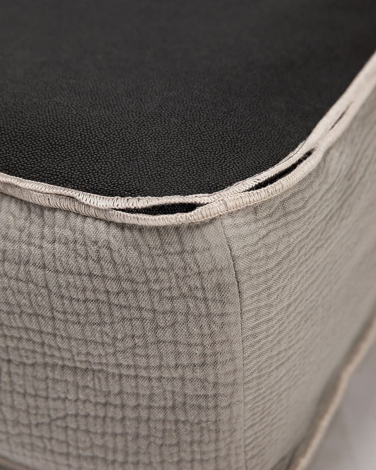 REPLACEMENT RECYCLED WOOL COVER FOR GIAMPAOLO DOG LOUNGE BED | ריפוד להחלפה למיטה לכלב