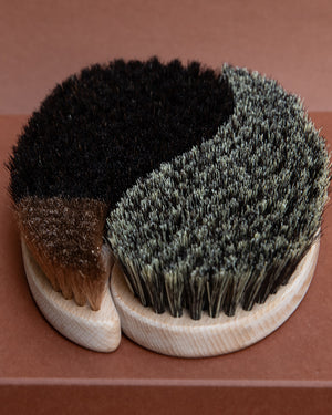 LEE DOG BRUSHES | מברשות שיער לכלבים