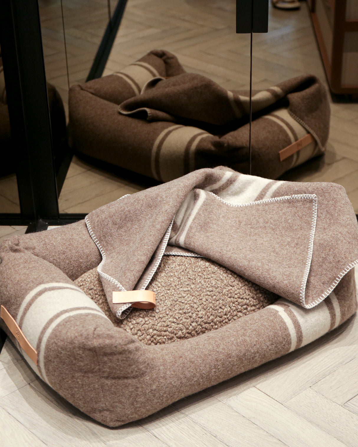 HENRI RECYCLED WOOL DOG BED | מיטה לכלב